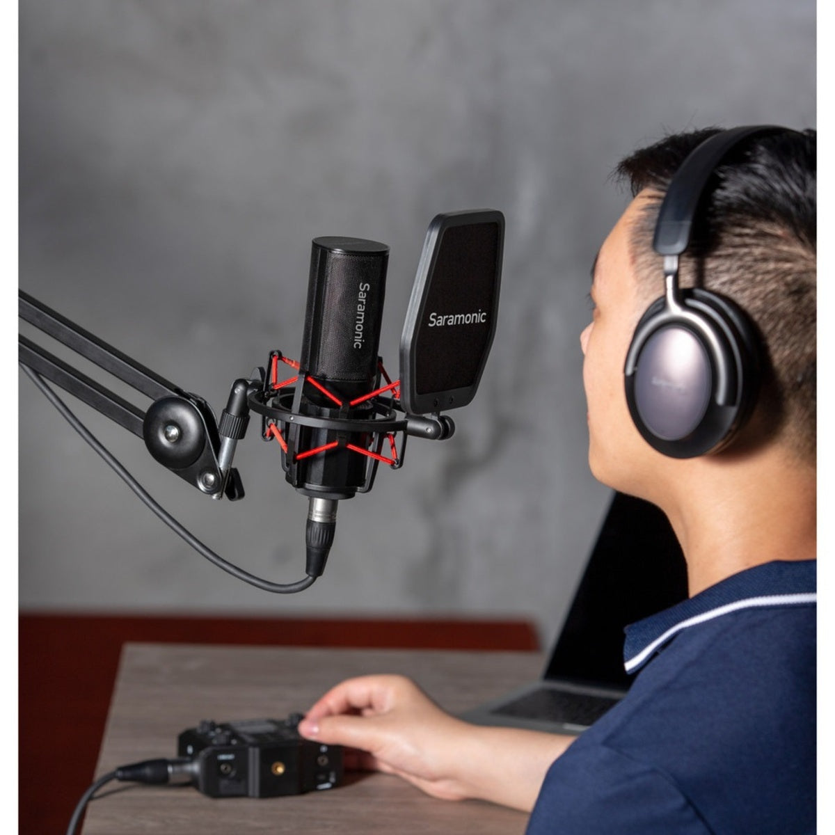 Saramonic Large-Diaphragm Condenser Microphone