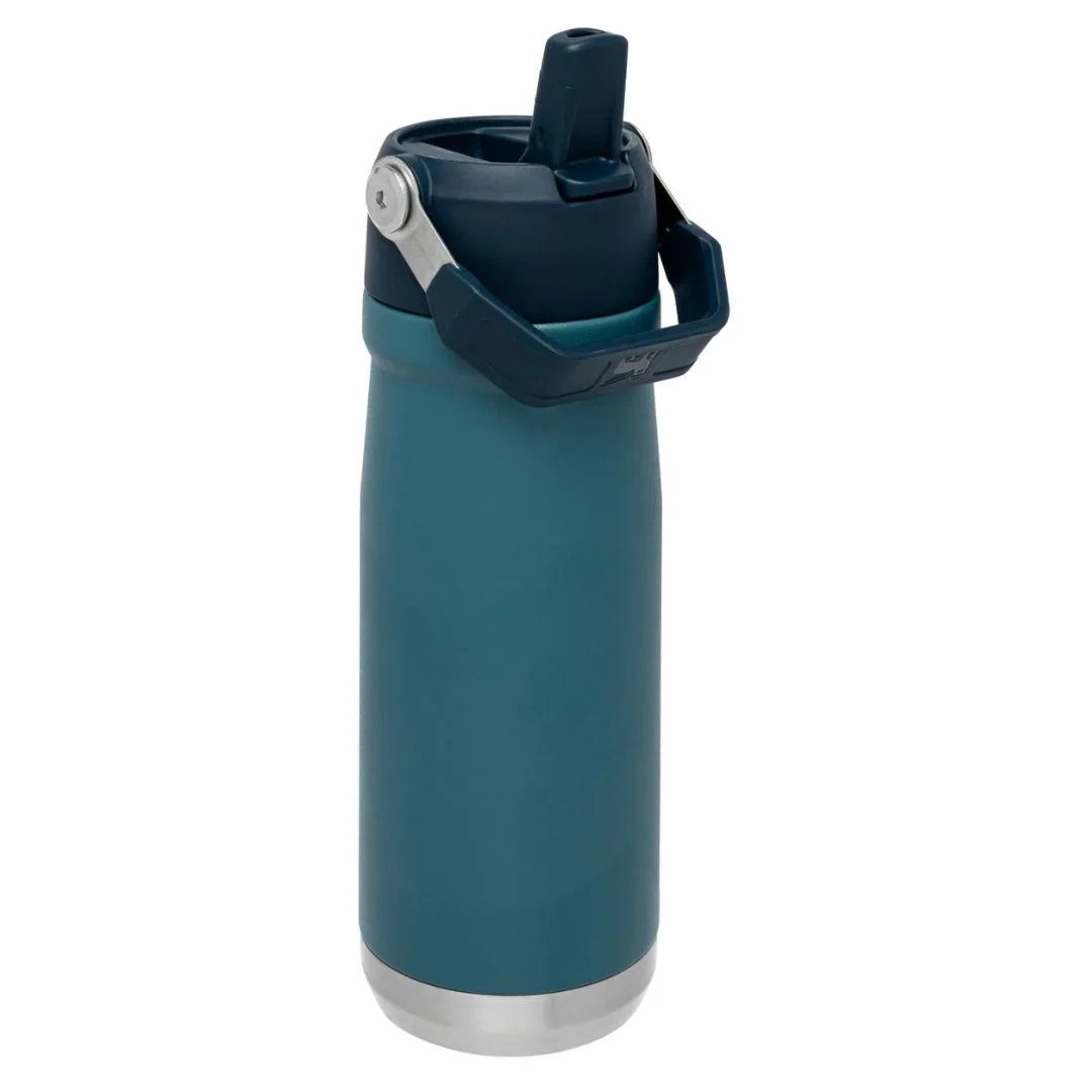 STANLEY IceFlow™ Flip Straw Water Bottle | 22 OZ/ 650 ML - AZUL