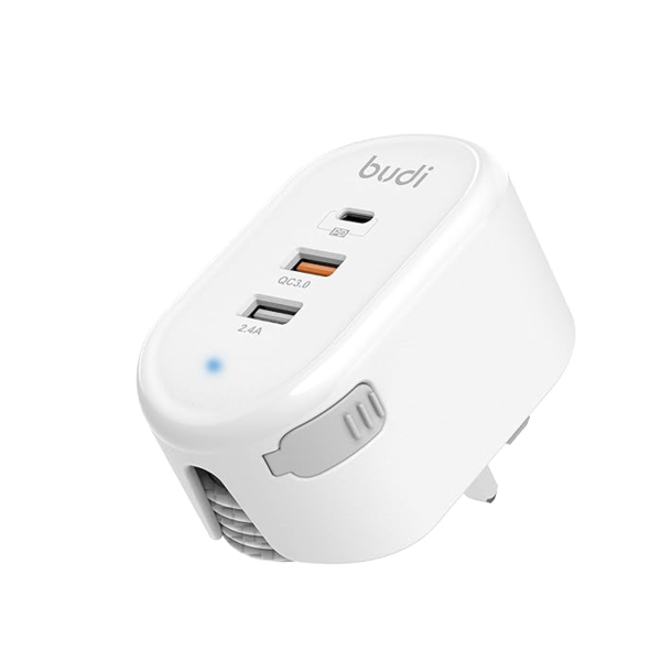 Budi 32W Power Hub W / Dual USB-A / USB-C منافذ الكابلات القابلة للسحب