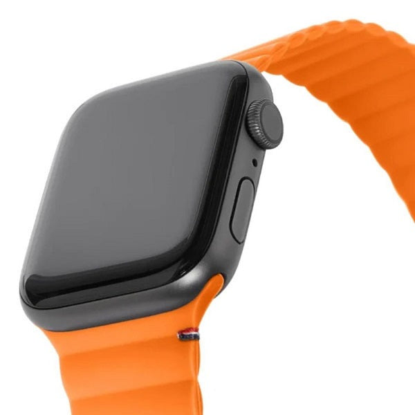 Decoded Silicone Traction Lite Strap Ultra Apple Watch 49/45/44/42mm Apricot