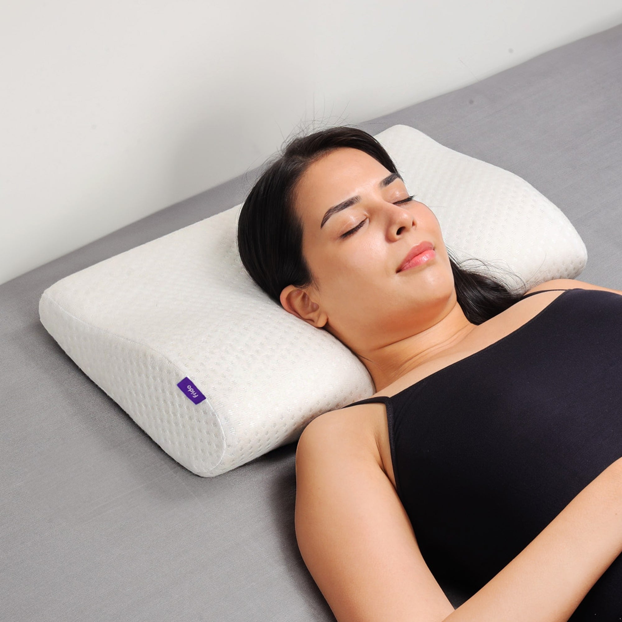 Frido Orthopedic Cervical Pillow (White)